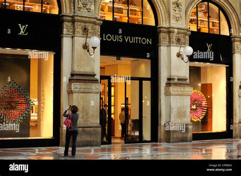 orefici con concessione louis vuitton a lecco|Cerca i negozi Louis Vuitton in Italy .